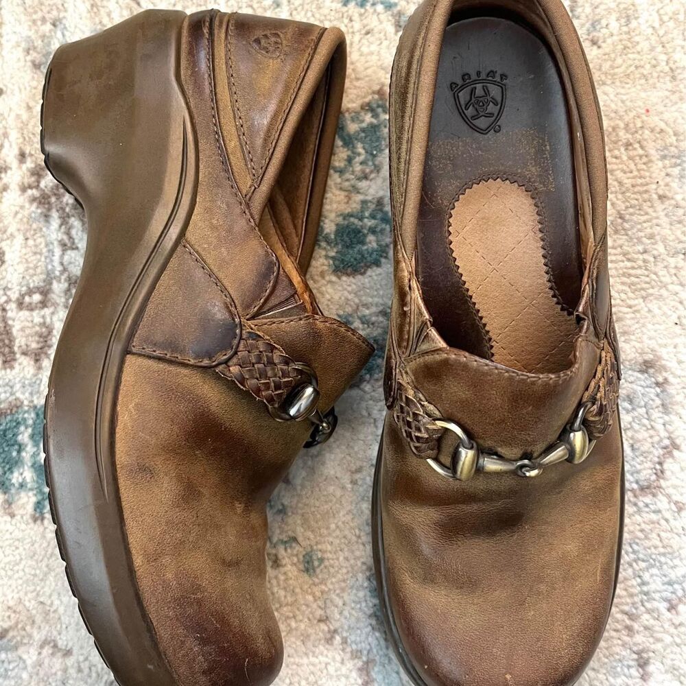 Ariat Del Mar Horsebit Distressed Leather Clogs size 8